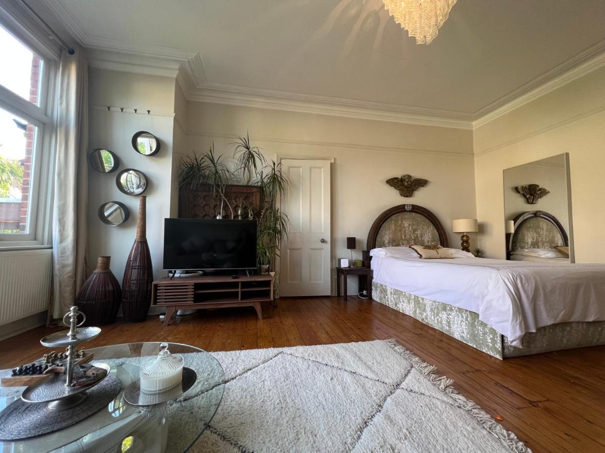 Londonhomegardens Екстериор снимка